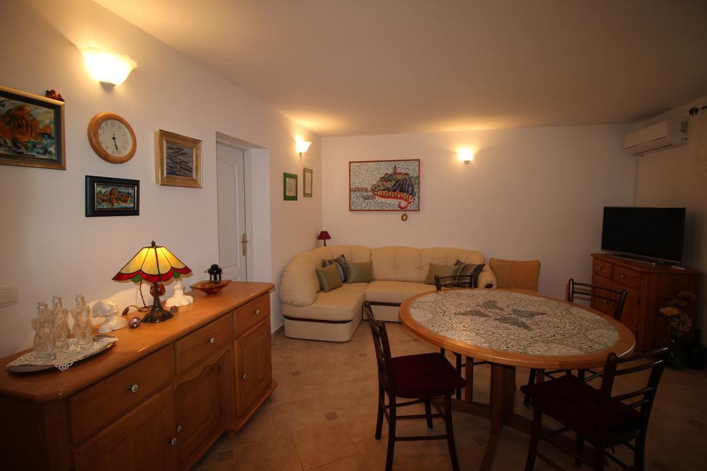 Apartmán Megi1 Vrbnik Pokoj fotografie
