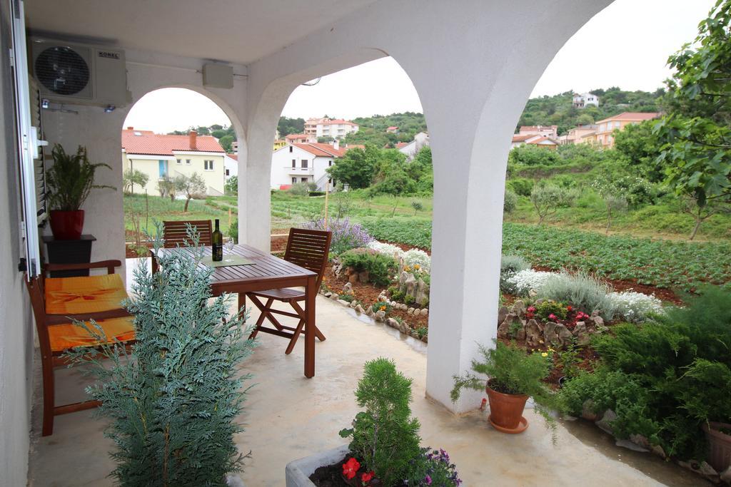 Apartmán Megi1 Vrbnik Pokoj fotografie